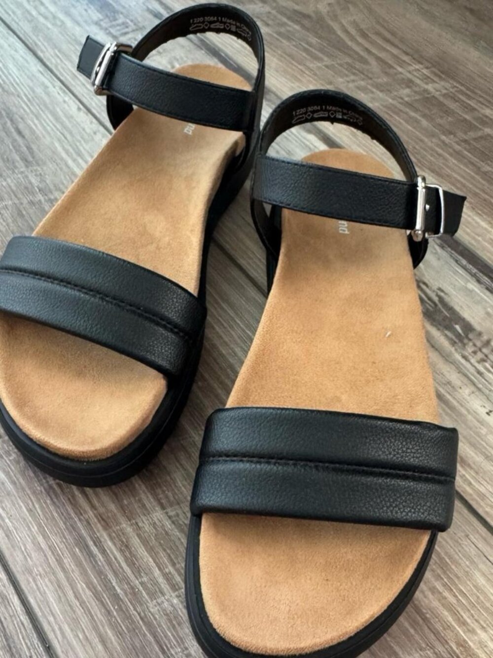Graceland Black Strappy Ankle Strap Flat Sandals Size 7.5 (38)